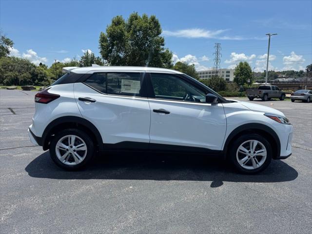 2025 Nissan Kicks S