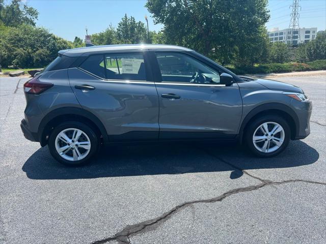 2025 Nissan Kicks S