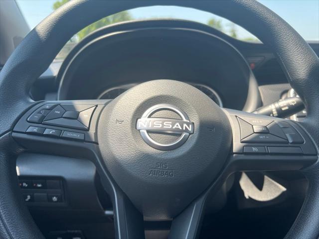 2025 Nissan Kicks S