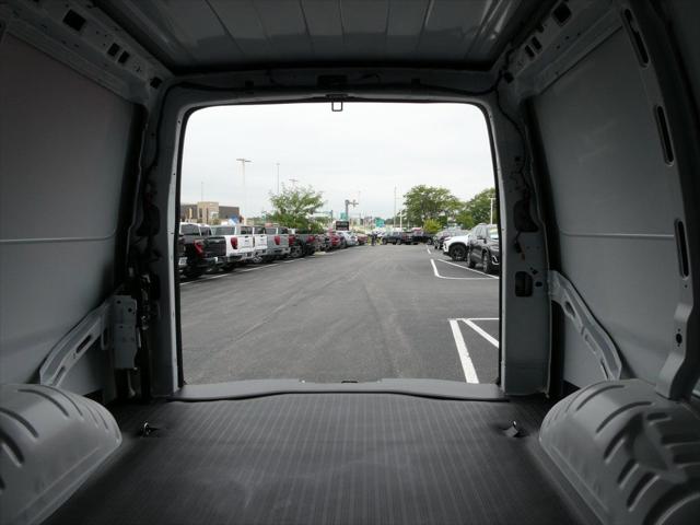 2025 GMC Savana Cargo RWD 3500 Regular Wheelbase Work Van