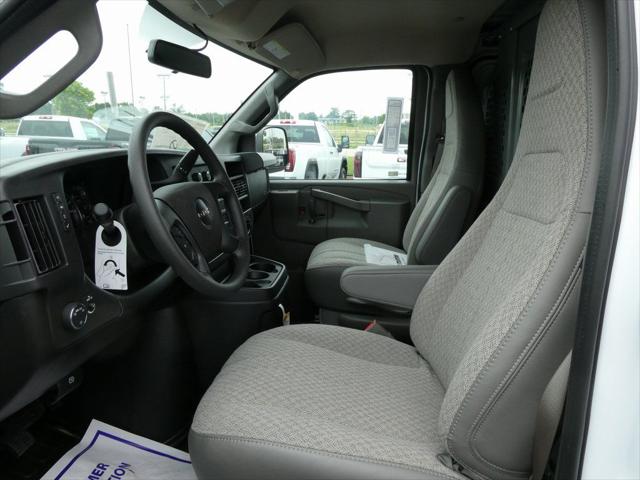 2025 GMC Savana Cargo RWD 3500 Regular Wheelbase Work Van