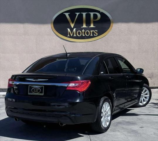 2014 Chrysler 200 Touring