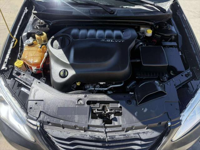 2014 Chrysler 200 Touring