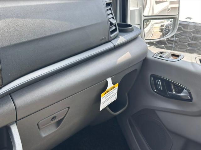 2025 Ford Transit Cargo Van Base