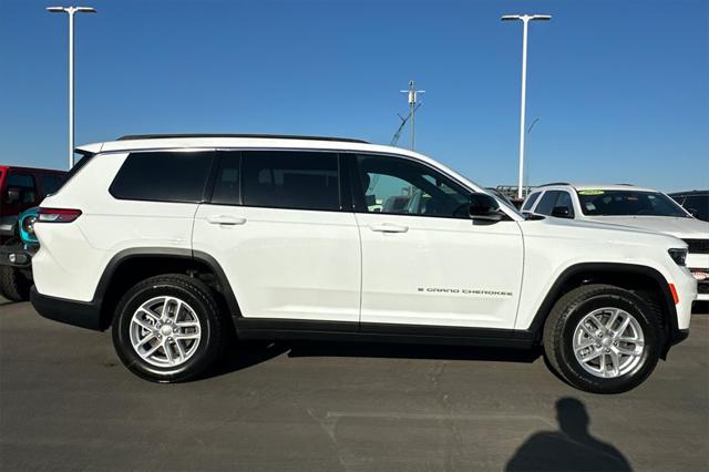 2025 Jeep Grand Cherokee GRAND CHEROKEE L LAREDO X 4X2 2025 Jeep Grand Cherokee GRAND CHEROKEE L LAREDO X 4X2