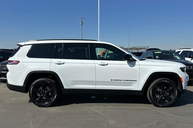 2025 Jeep Grand Cherokee GRAND CHEROKEE L ALTITUDE X 4X4
