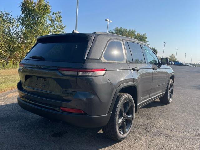 2025 Jeep Grand Cherokee GRAND CHEROKEE L ALTITUDE X 4X4