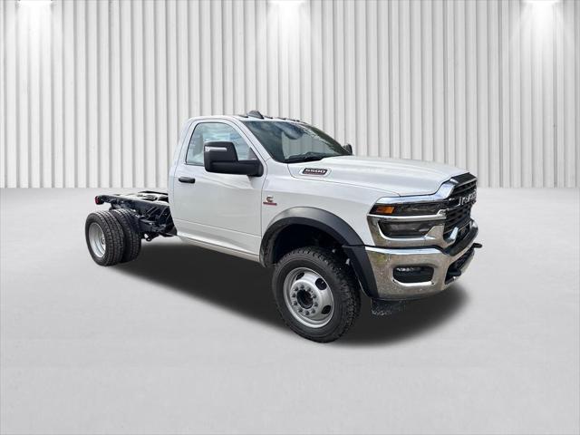 2026 RAM Ram 5500 Chassis Cab RAM 5500 TRADESMAN CHASSIS REGULAR CAB 4X4 60 CA 2026 RAM Ram 5500 Chassis Cab RAM 5500 TRADESMAN CHASSIS REGULAR CAB 4X4 60 CA