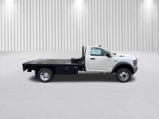 2026 RAM Ram 5500 Chassis Cab RAM 5500 TRADESMAN CHASSIS REGULAR CAB 4X4 84 CA 2026 RAM Ram 5500 Chassis Cab RAM 5500 TRADESMAN CHASSIS REGULAR CAB 4X4 84 CA