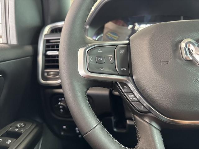 2025 Ram 1500 Big Horn Crew Cab 4x4 5'7" Box