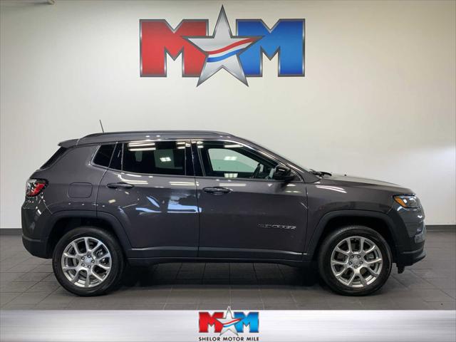 2024 Jeep Compass Latitude Lux FWD