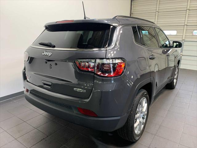2024 Jeep Compass Latitude Lux FWD