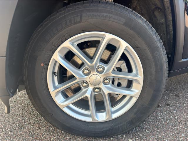 2023 Jeep Grand Cherokee Laredo X 4x4 2023 Jeep Grand Cherokee Laredo X 4x4