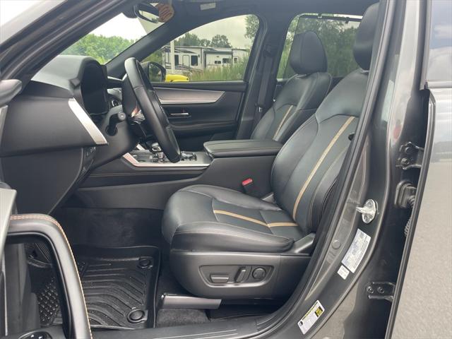 2024 Mazda CX-90 PHEV Premium Plus