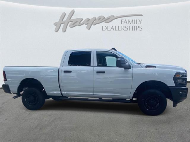 2025 RAM 2500 Tradesman Crew Cab 4x4 64 Box