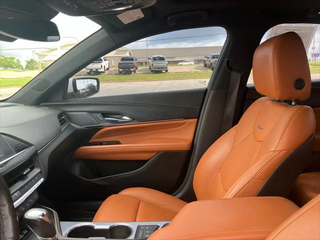 2023 Cadillac CT4 Premium Luxury