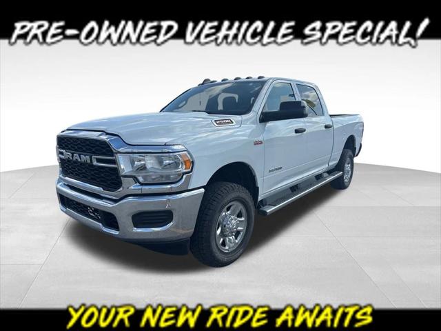 2022 RAM 2500 Tradesman Crew Cab 4x4 64 Box