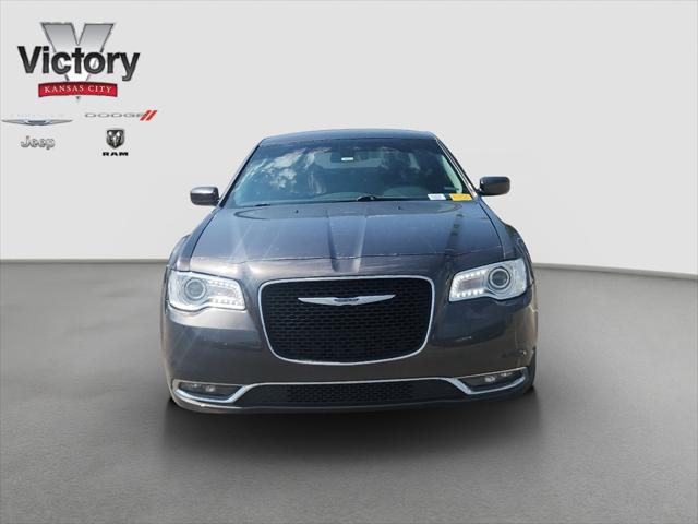 2019 Chrysler 300 Touring