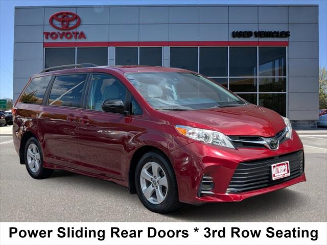 2019 Toyota Sienna LE 8 Passenger