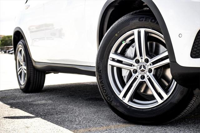 2022 Mercedes-Benz GLC 300 SUV 2022 Mercedes-Benz GLC 300 SUV