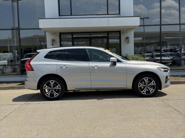 2022 Volvo XC60 B5 Momentum
