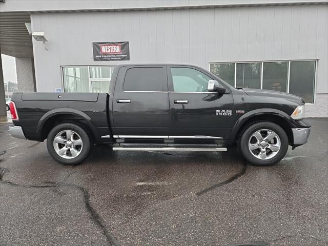 2017 RAM 1500 Limited Crew Cab 4x4 57 Box
