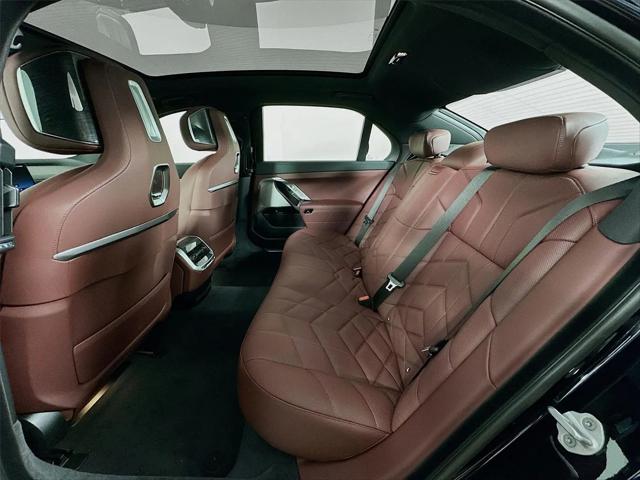 2026 BMW 7 Series 750e xDrive