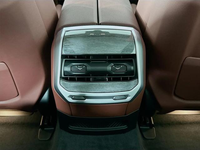 2026 BMW 7 Series 750e xDrive