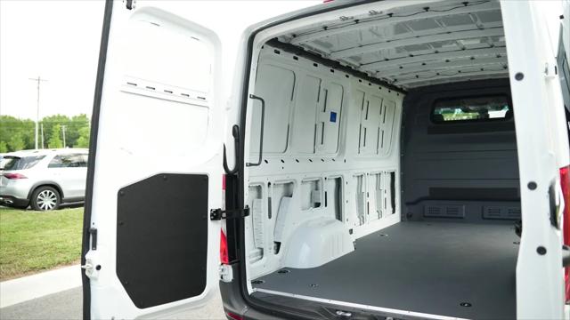 2025 Mercedes-Benz Sprinter 2500 Standard Roof 4-Cyl Diesel HO