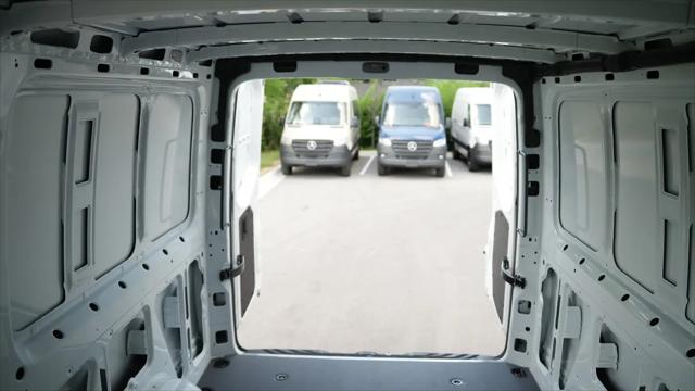 2025 Mercedes-Benz Sprinter 2500 Standard Roof 4-Cyl Diesel HO