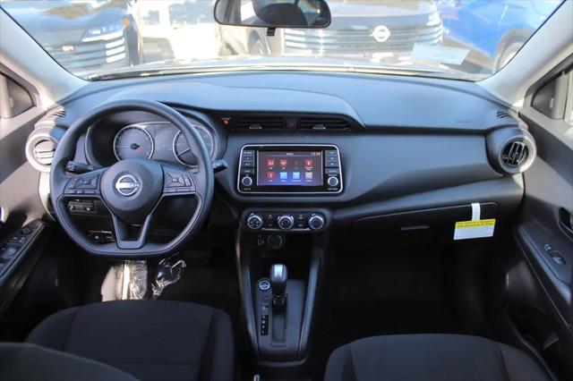2025 Nissan Kicks S