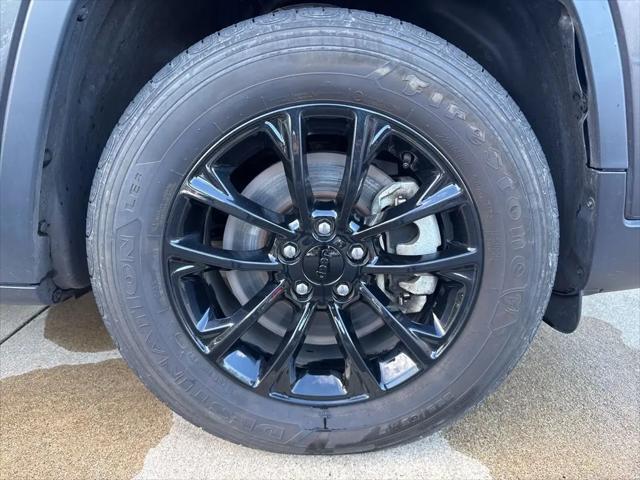 2023 Jeep Cherokee Altitude Lux 4x4