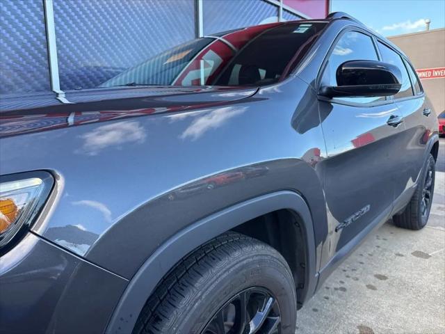 2023 Jeep Cherokee Altitude Lux 4x4
