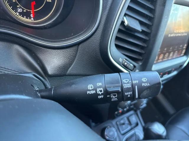 2023 Jeep Cherokee Altitude Lux 4x4