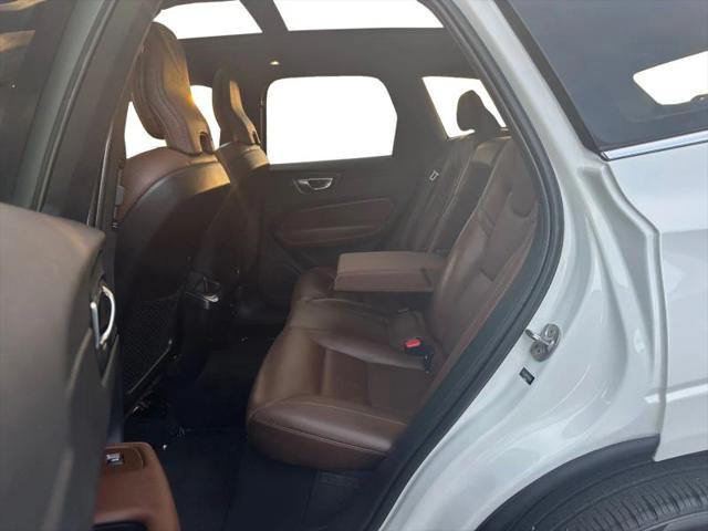 2023 Volvo XC60 B5 Plus Bright Theme
