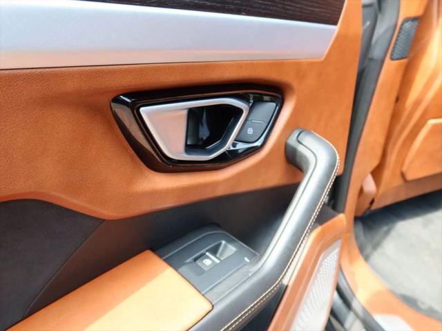 2019 Lamborghini Urus Base