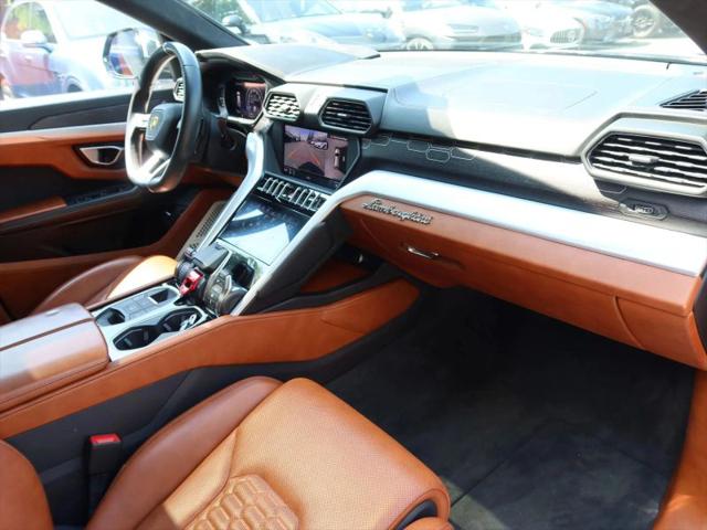 2019 Lamborghini Urus Base