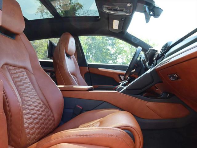 2019 Lamborghini Urus Base