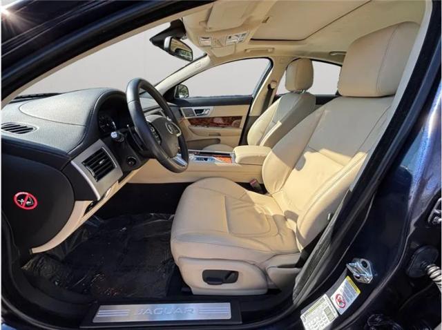 2015 Jaguar XF 2.0T Premium