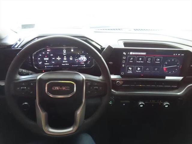2025 GMC Sierra 1500 2WD Crew Cab Short Box SLT