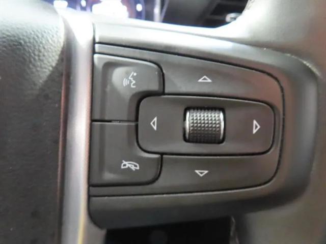 2025 GMC Sierra 1500 2WD Crew Cab Short Box SLT
