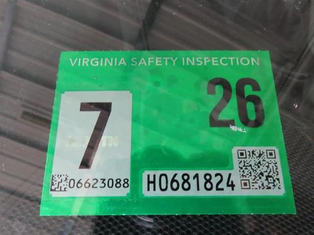 2025 GMC Sierra 1500 2WD Crew Cab Short Box SLT