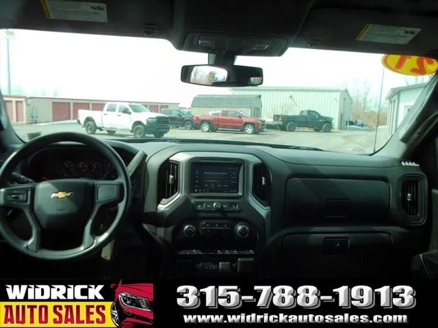 2021 Chevrolet Silverado 1500 4WD Double Cab Standard Bed Custom