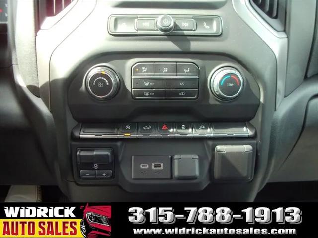 2021 Chevrolet Silverado 1500 4WD Double Cab Standard Bed Custom