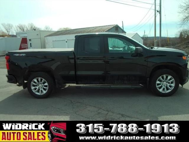 2021 Chevrolet Silverado 1500 4WD Double Cab Standard Bed Custom