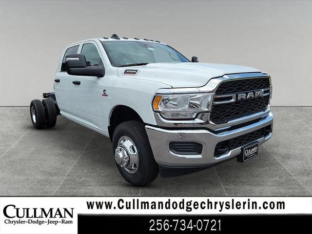 2024 RAM Ram 3500 Chassis Cab RAM 3500 TRADESMAN CREW CAB CHASSIS 4X4 60 CA