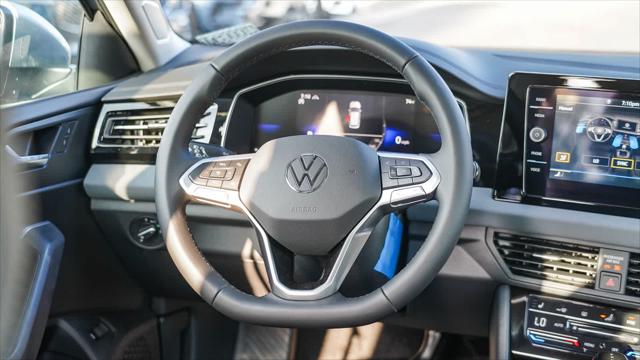 2025 Volkswagen Jetta 1.5T SE