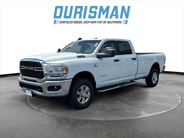 2024 RAM 3500 Big Horn Crew Cab 4x4 8 Box