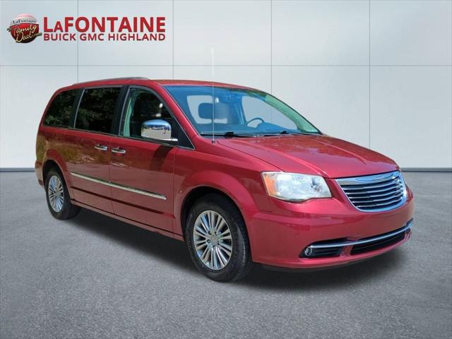 2015 Chrysler Town and Country Touring-L 2015 Chrysler Town and Country Touring-L