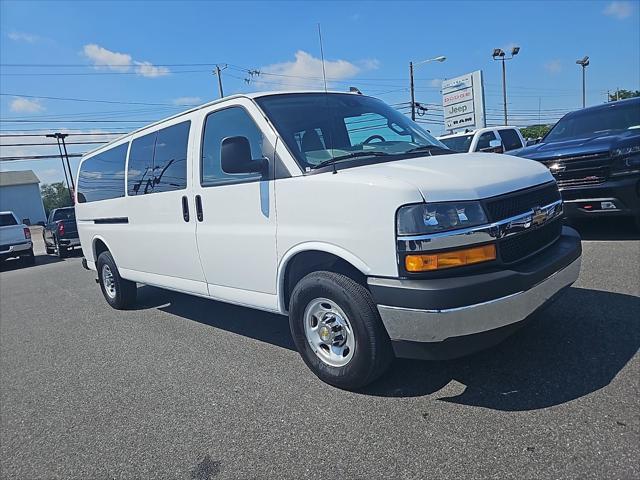 2024 Chevrolet Express Passenger RWD 3500 Extended Wheelbase LT